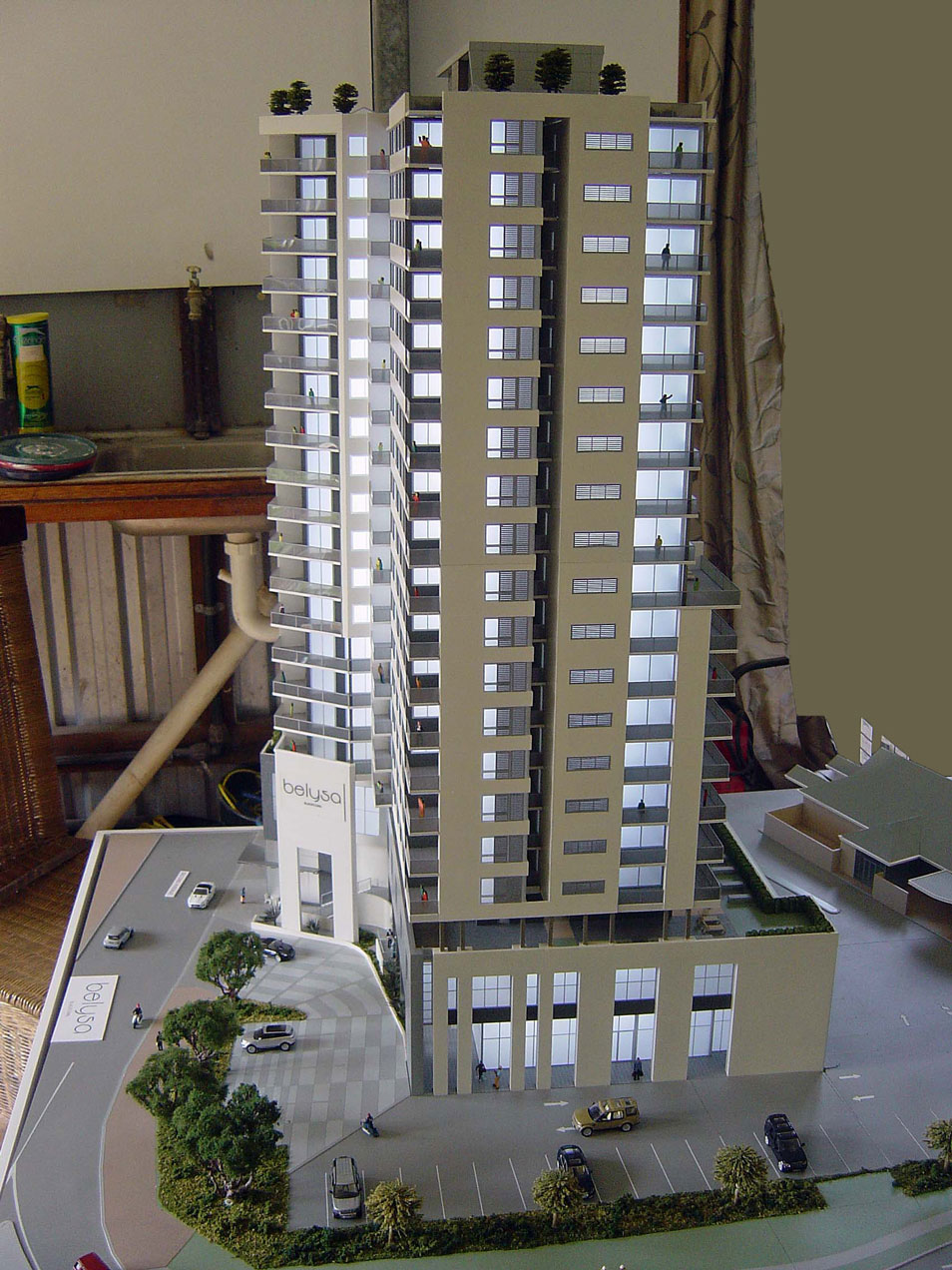 Scale 1-100 George Street Apartments, Sydney