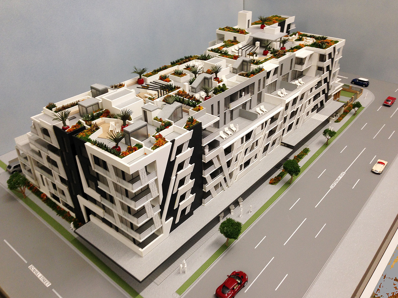 Scale 1-100 Apartments, Sydney